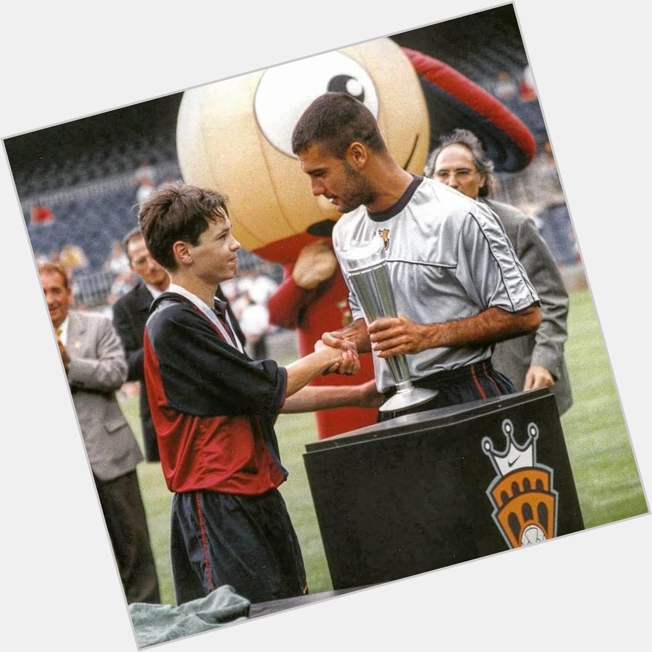 A teenager Andres Iniesta awarded by Pep Guardiola in 1999.

Happy Birthday Barcelona Legend 