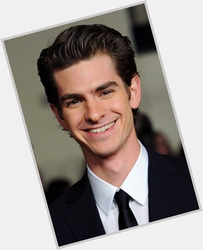 Happy birthday to Oscar nominee & and one of our favorite Brits, Andrew Garfield! 