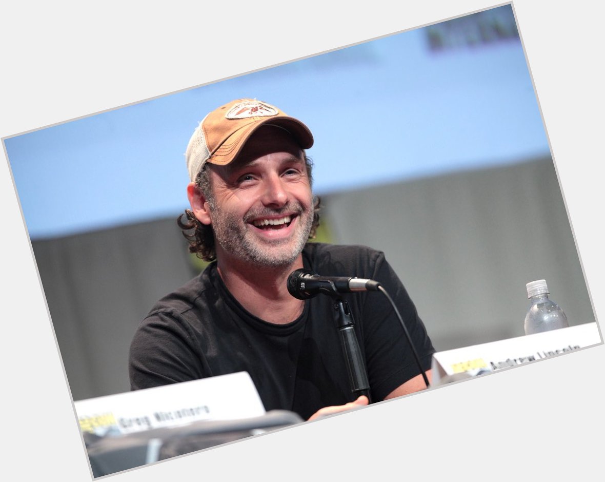Wishing Andrew Lincoln a very Happy Birthday today! Cheers for our leading man!     