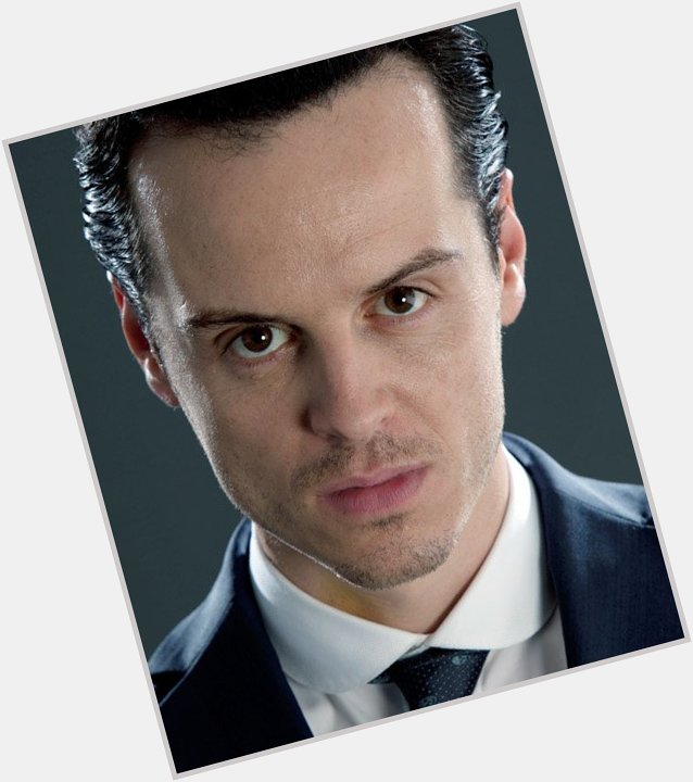 Happy Birthday to the fablas actor Andrew Scott.Your Birthday too?Today\s special 