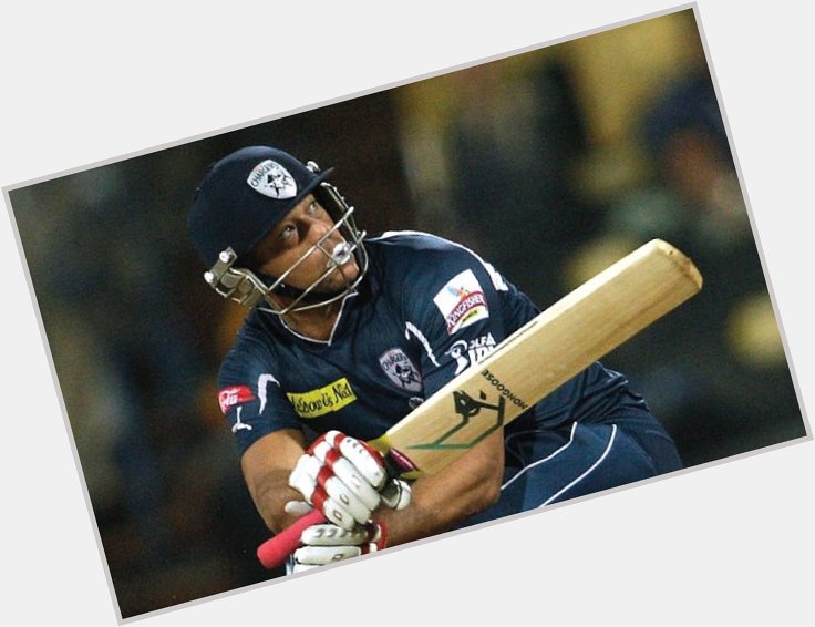 Happy Birthday Andrew Symonds.

He is the 1st Player to score 100 in IPL in losing cause. 