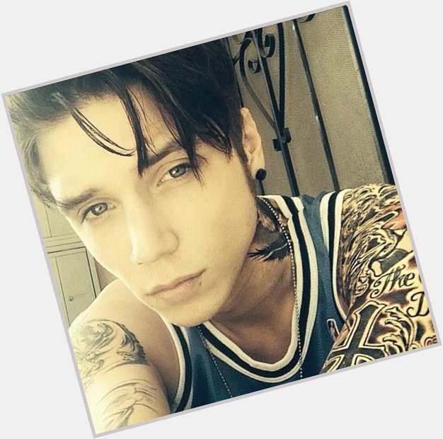 Happy birthday to this rude (cute) piece of shit called Andy Biersack. 