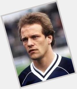 Happy 59th birthday to a fantastic 80s forward and a lovet of "banter" - Andy Gray. 