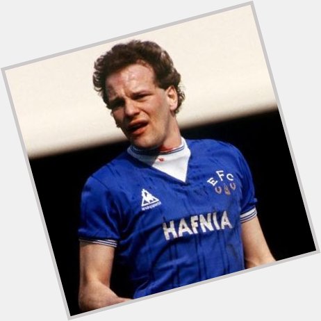 Happy 62nd birthday to former Everton player Andy Gray! 