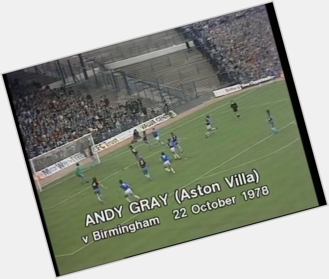 Happy 64th birthday to Andy Gray Throwback to his goal against Blues in 1978, what a counter attack  