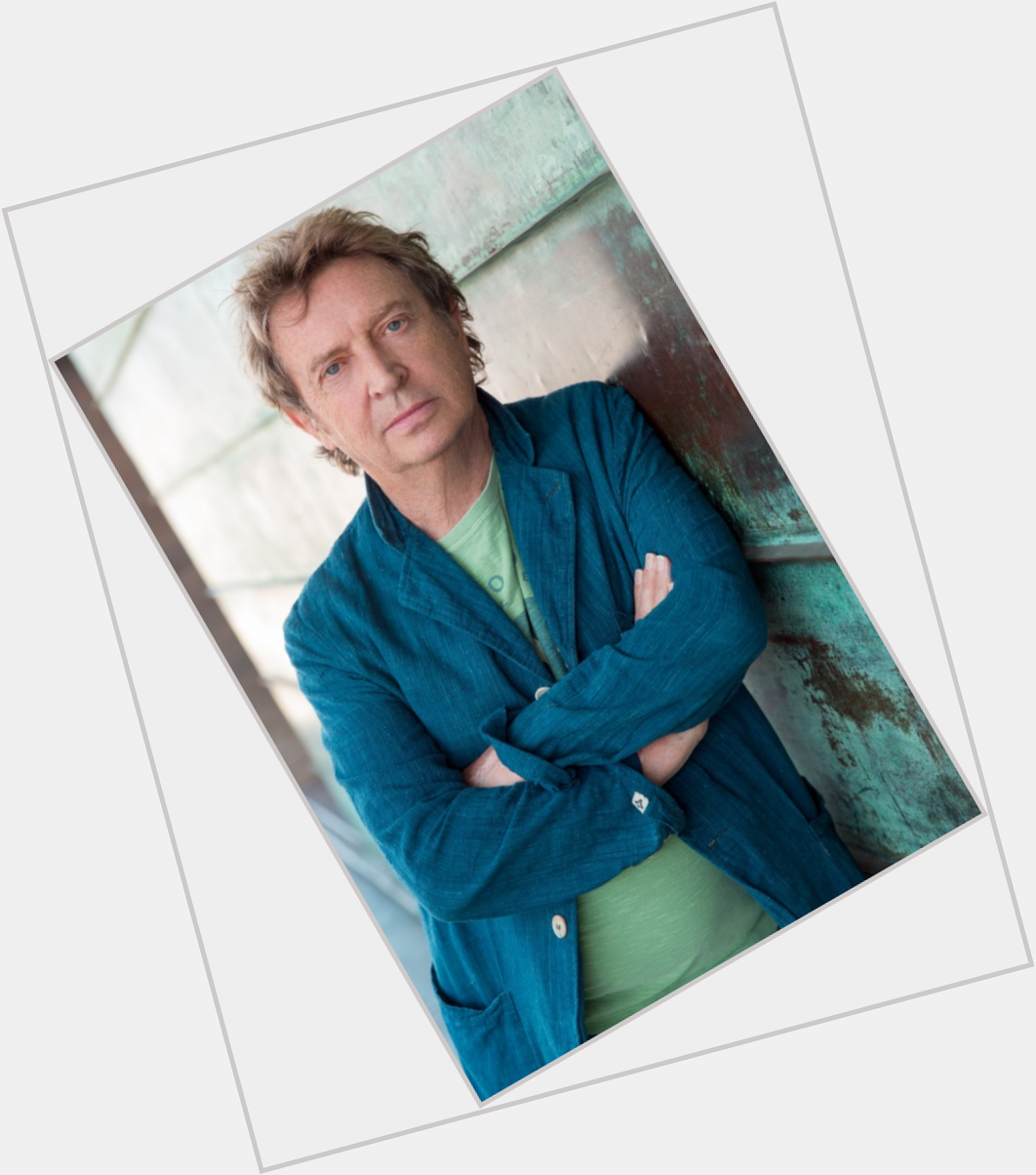 Happy 79 birthday to The Police guitarist Andy Summers! 