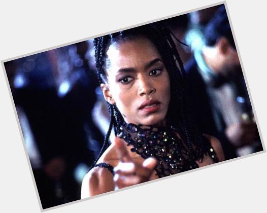 Happy bday Angela Bassett! whose Mace in Strange Days was the most formative-as-fuck of formative af film characters 