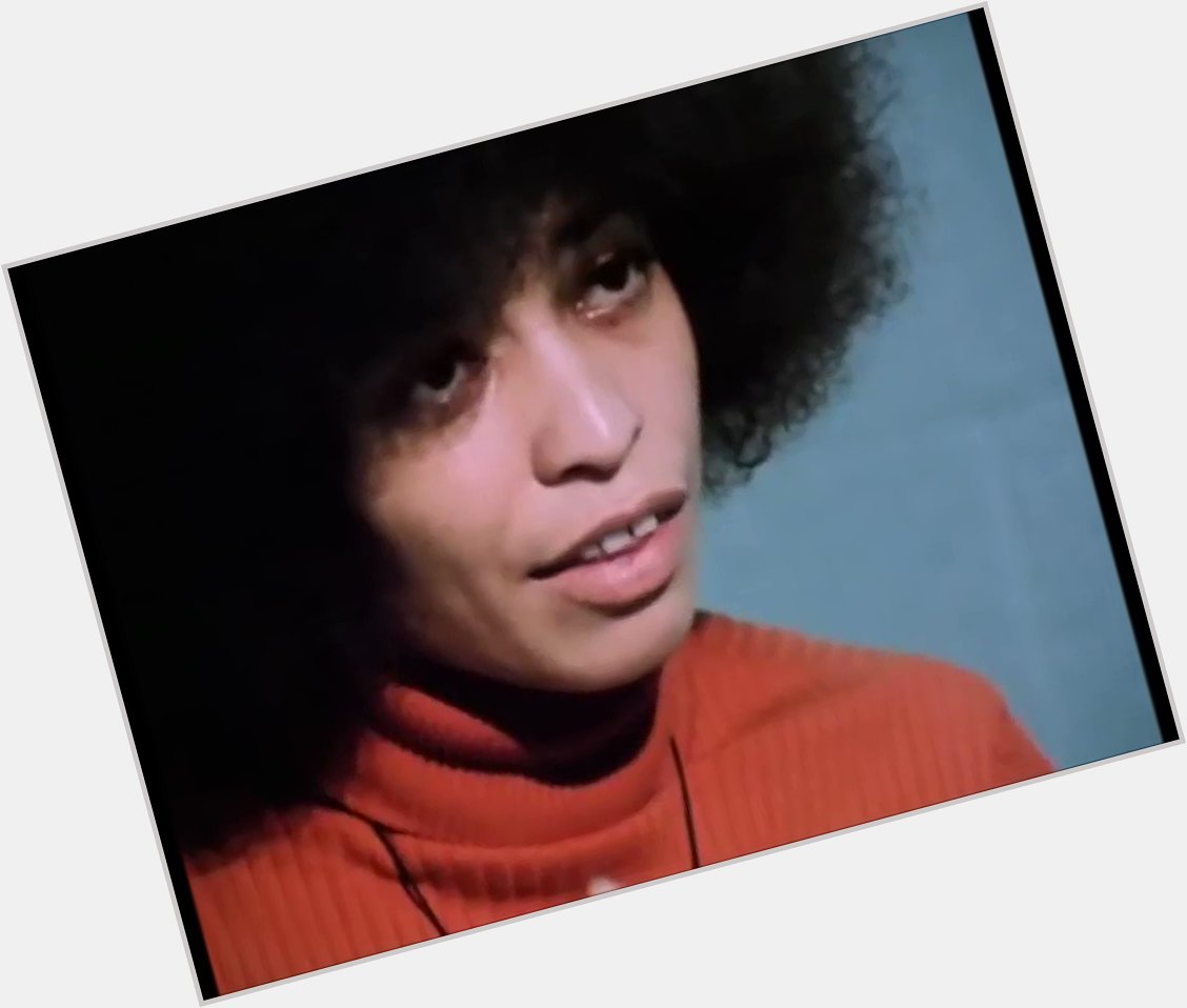 Happy birthday to Dr. Angela Davis.

An icon and a legend.

Thank you for loving and uplifting black folks. 