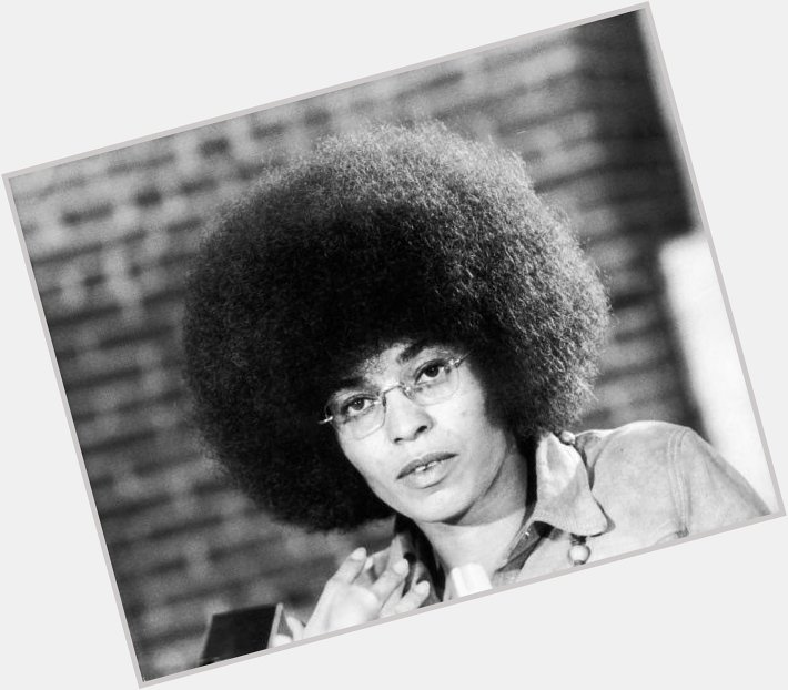 Happy 75th Birthday to leader, activist, and author Angela Davis.      : Fred W. McDarrah/Getty Images 