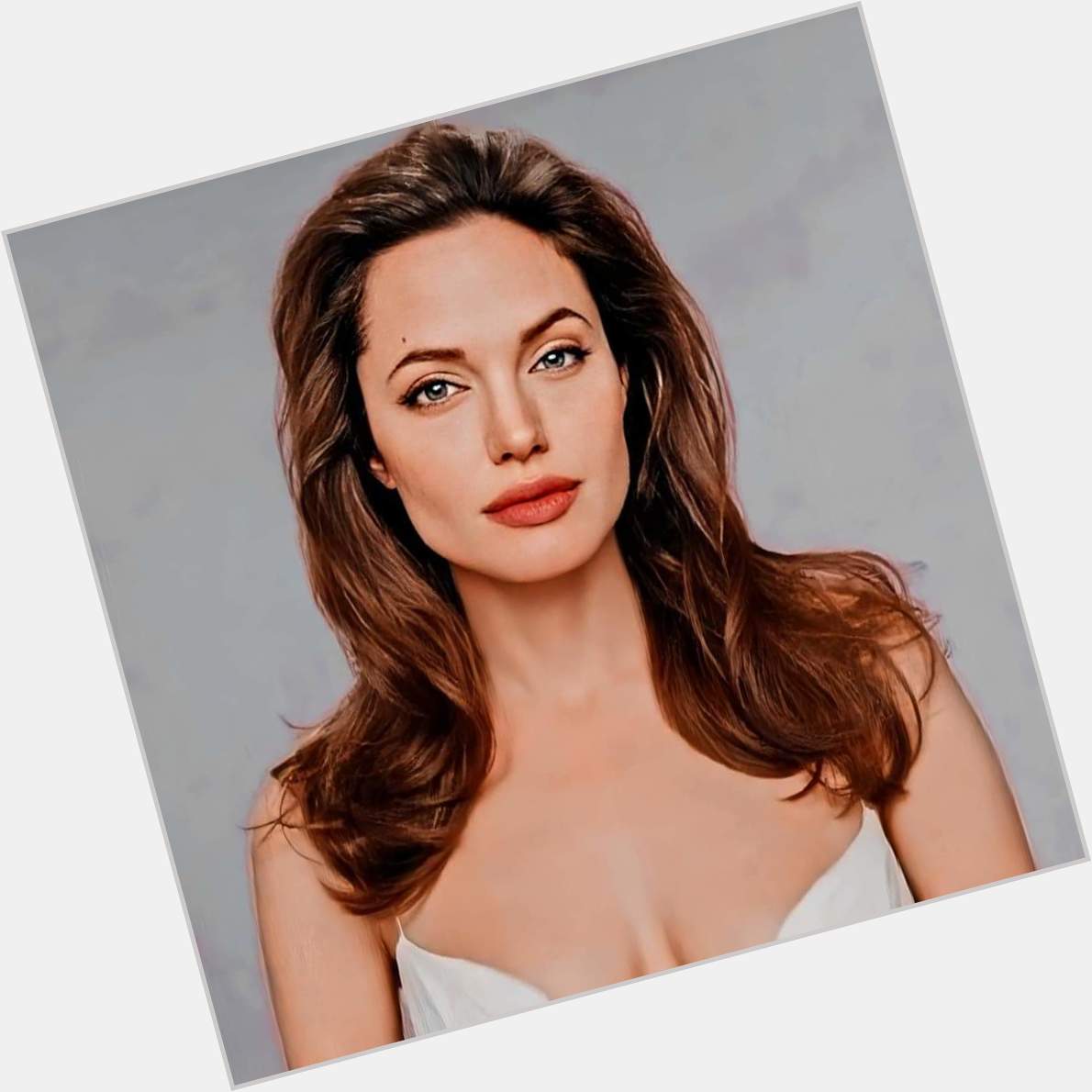 Happy birthday to this fallen angel, Angelina Jolie      