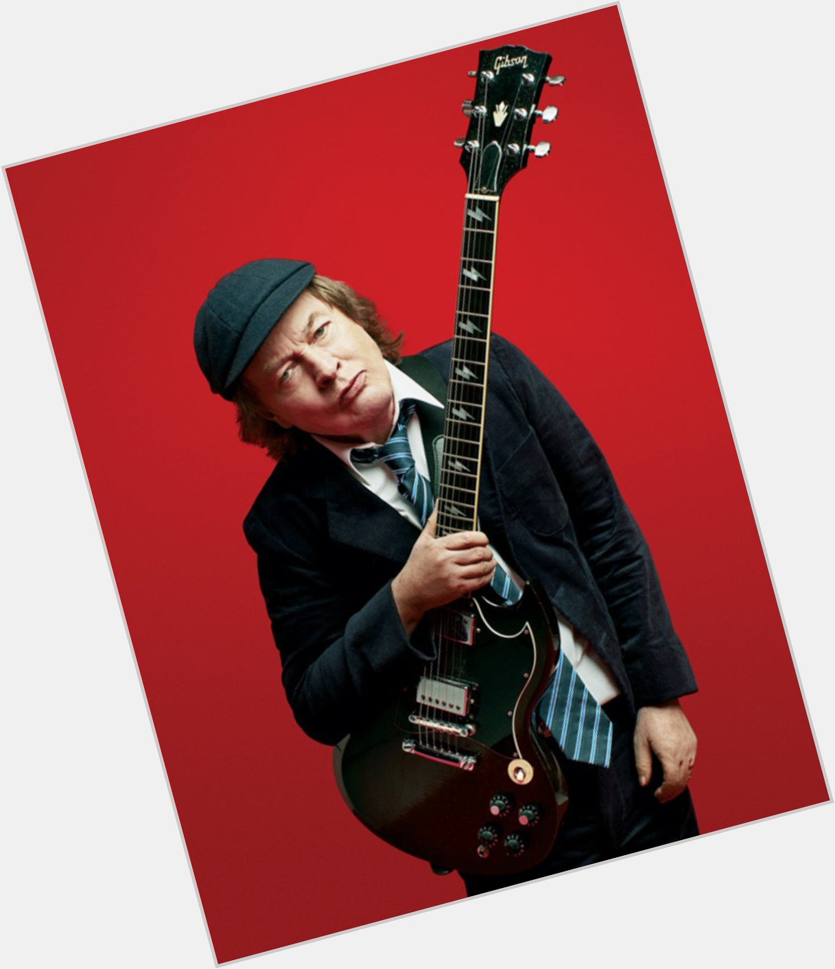 Happy 67 birthday to the legendary AC/DC guitarist Angus Young! 