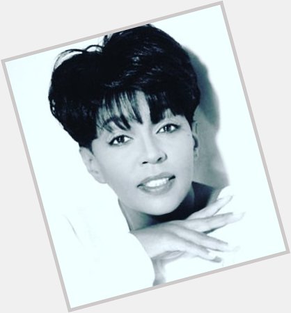 Who didn\t grow up or is currently listening to this lady? Happy Birthday to the gorgeous and legendary Anita Baker! 