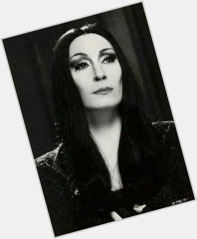 Happy birthday to our favorite Morticia Addams....the one and only ANJELICA HUSTON who turns 69 today 