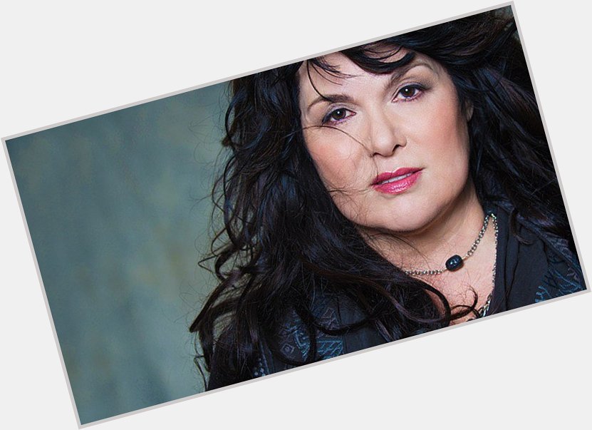 Sending love & HAPPY BIRTHDAY wishes out to Ann Wilson (Heart) today! 