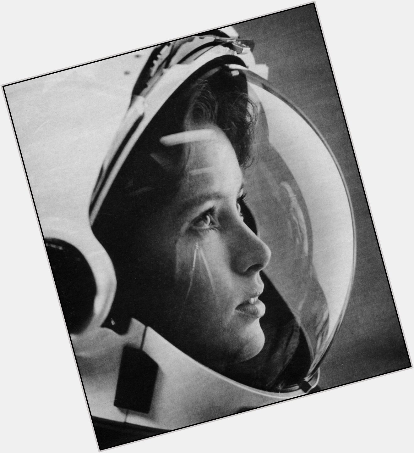 Happy Birthday to Anna Lee Fisher, born in 1949. Fisher was the first mother in space, in 1984 