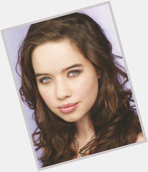 It\s \"Anna Popplewell\" birthday today. Happy Birthday 