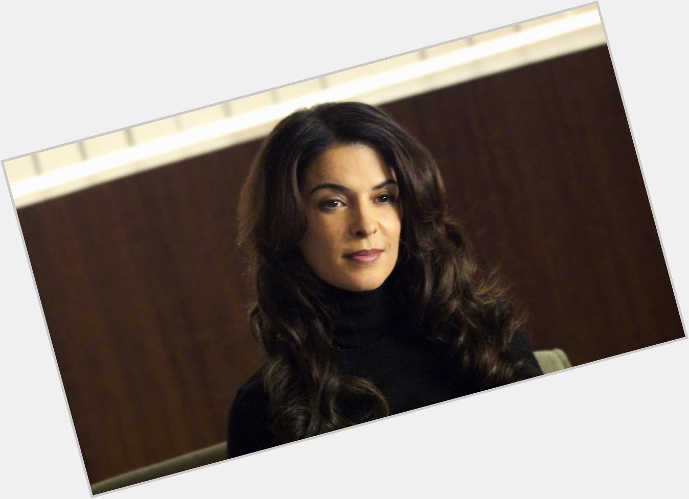 Happy birthday to the great Annabella Sciorra. May your day be cinematic. 