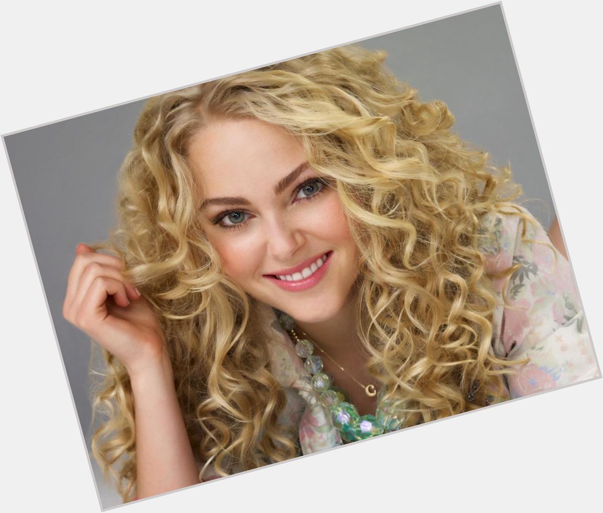 Happy Birthday AnnaSophia Robb! 