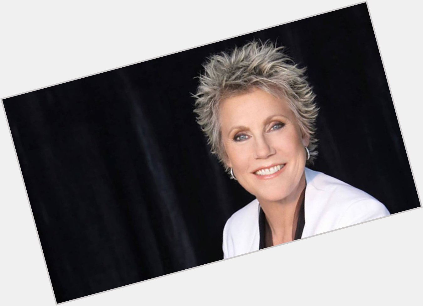 Wishing Anne Murray a very HAPPY BIRTHDAY today! 