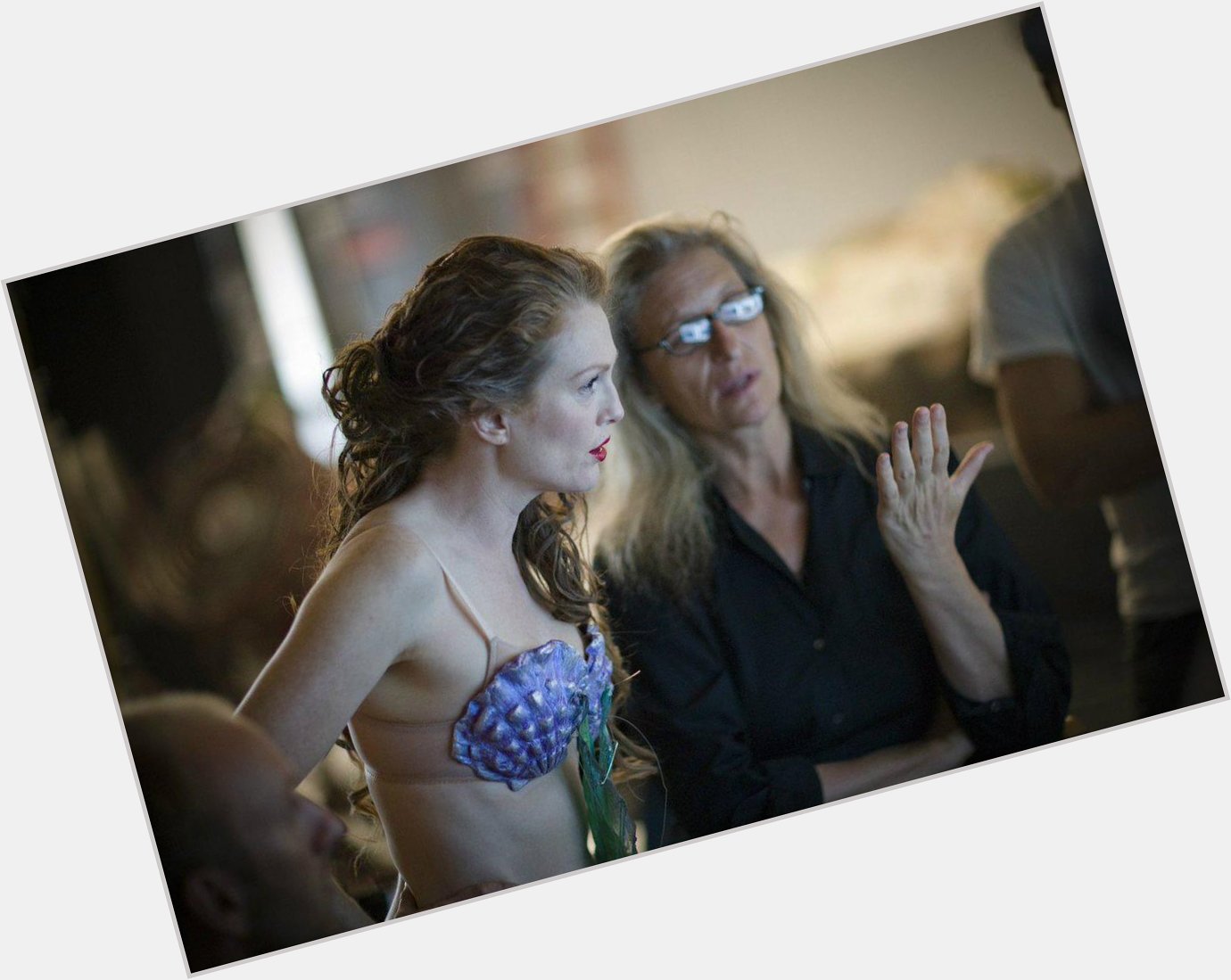 Juilanne Moore and Annie Leibovitz during the Ariel photoshoot   2008.  Happy birthday Miss Leibovitz. 