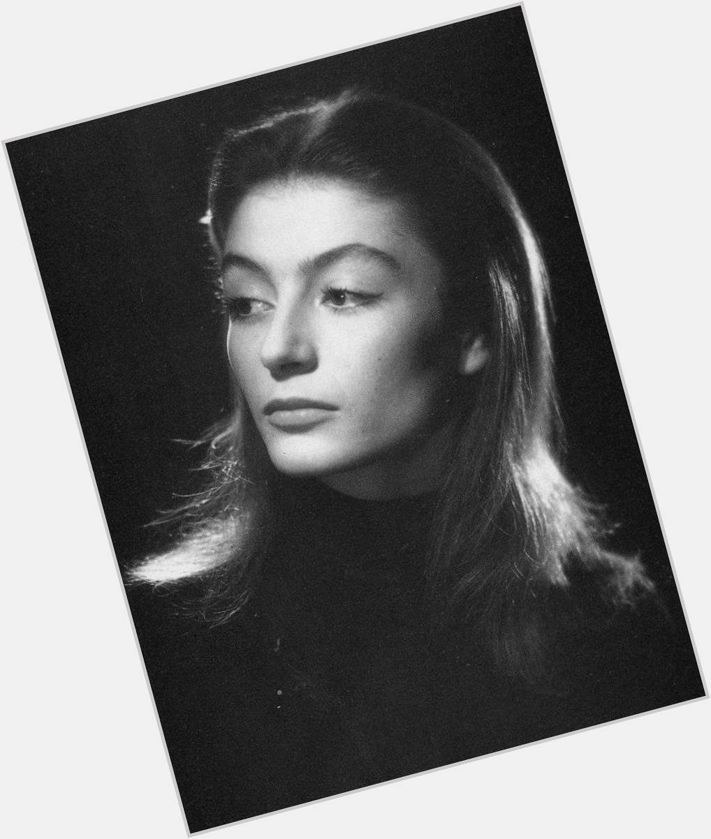 Happy Birthday to French Actress Anouk Aimée who turns 87 today! 