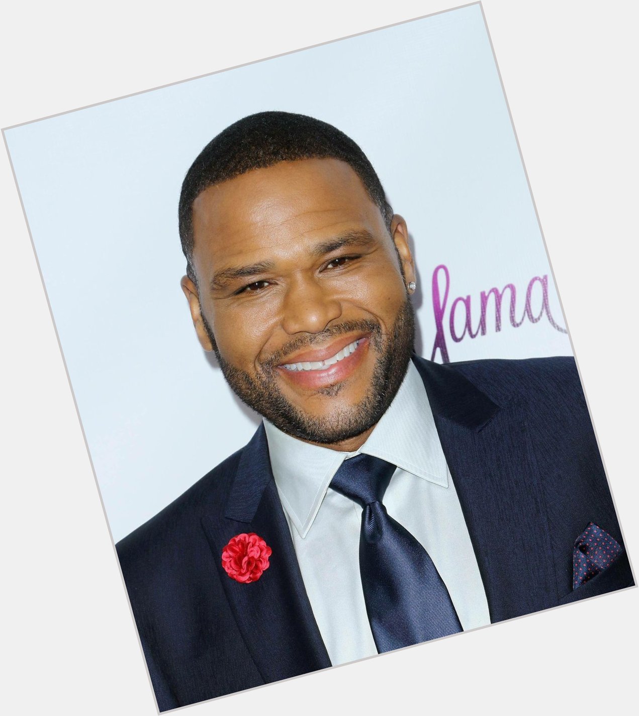 Wishing Anthony Anderson a very Happy Birthday     ! Thank you for the many many laughs. 