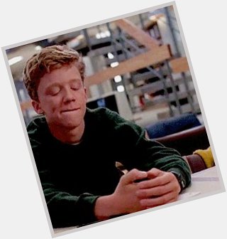 Happy Birthday to one of my favorites in Hollywood....Anthony Michael Hall. Happy Birthday you beautiful soul. 