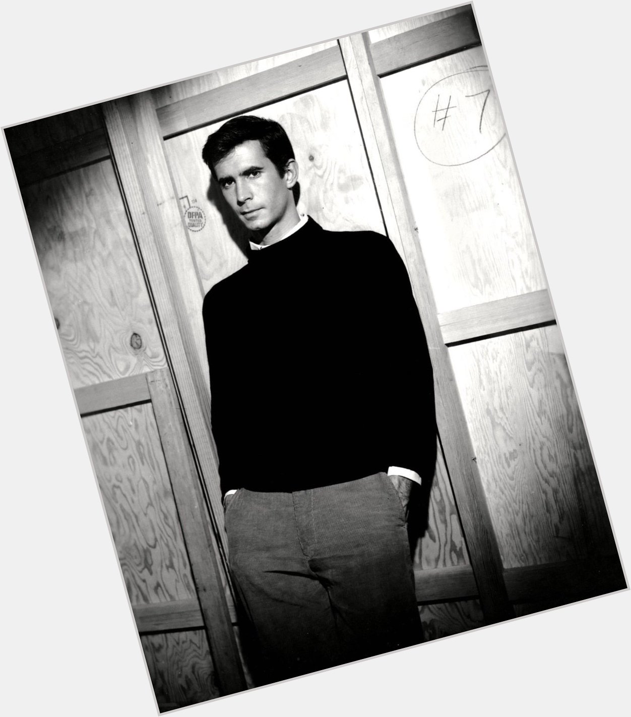 Happy belated birthday to bicon Anthony Perkins. If I had a time machine... 