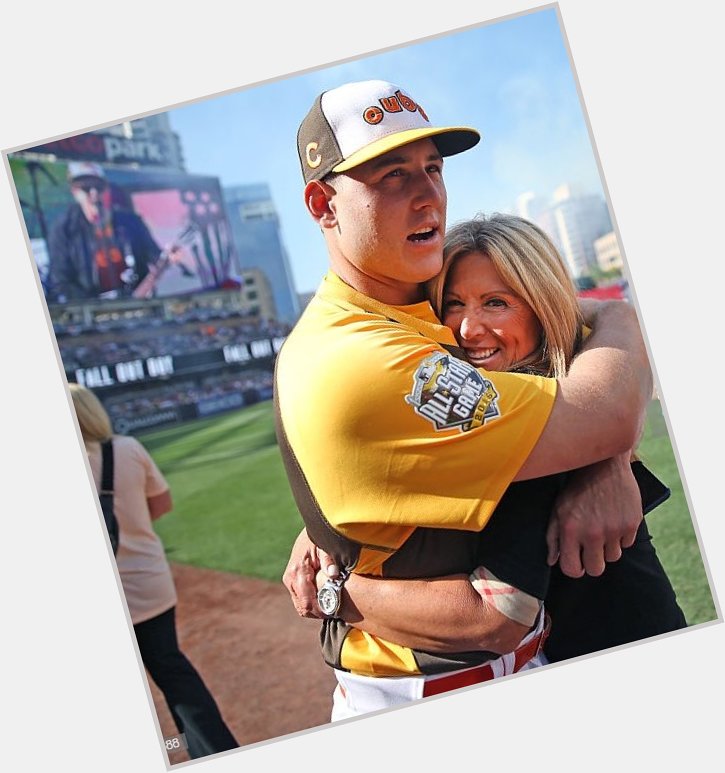 Happy Birthday to Laurie Rizzo, the beautiful mother of Anthony Rizzo! Enjoy your day Laurie!  