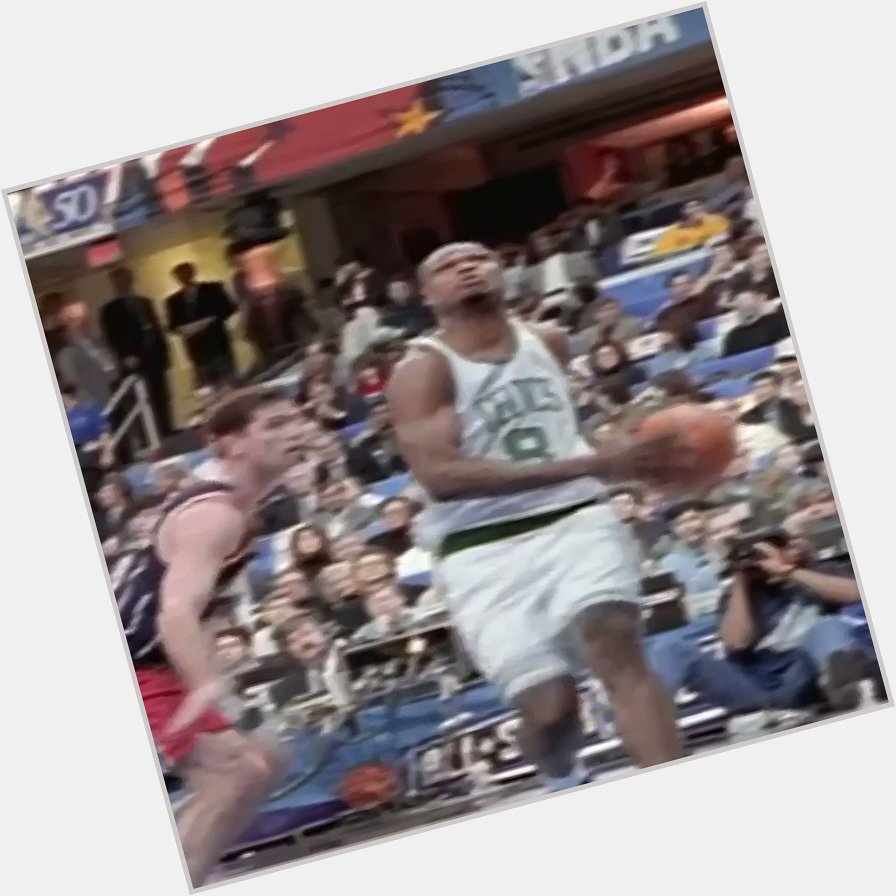 Happy Birthday, Antoine Walker!

One of the most fun players to watch 