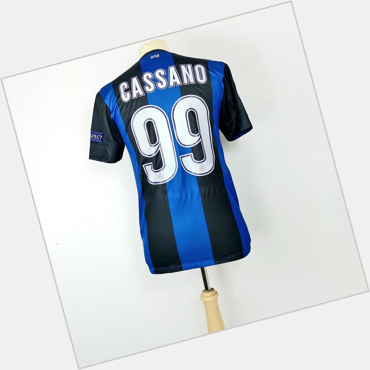 Happy birthday Antonio Cassano!
Two Fantantonio shirts available here:
 