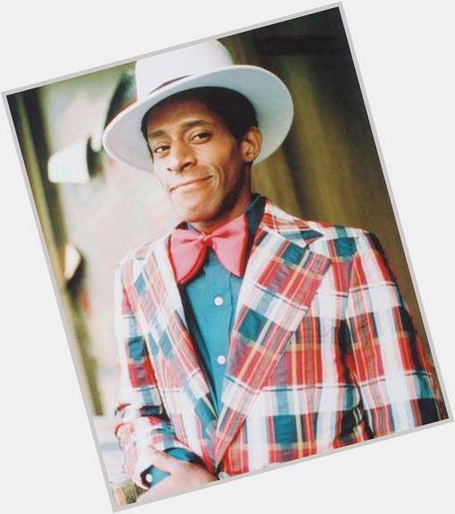 Happy Birthday Antonio Fargas....

And YES...I feel this outfit STILL WORKS for me... 