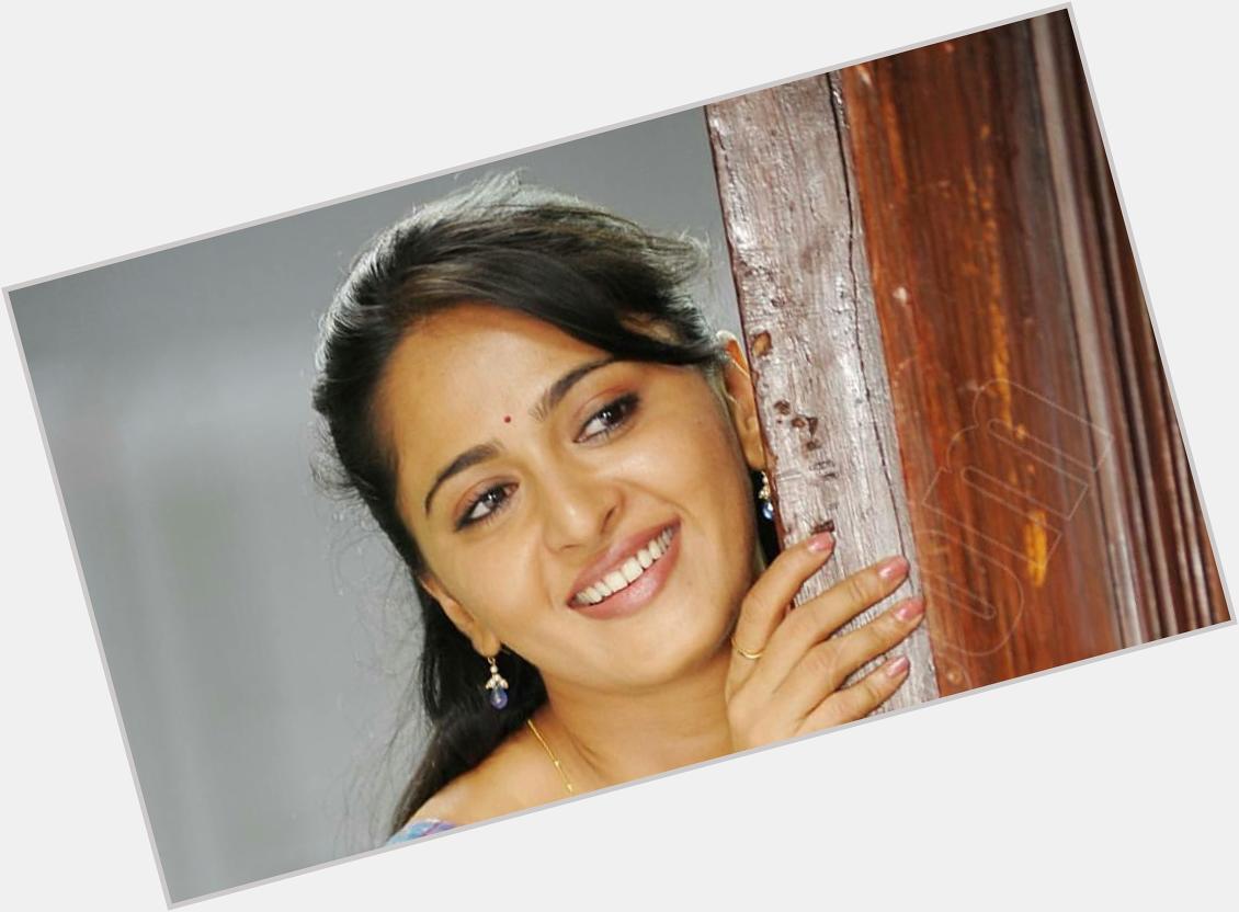  A very Happy Birthday To our one and only ladysuperstar Anushka shetty  