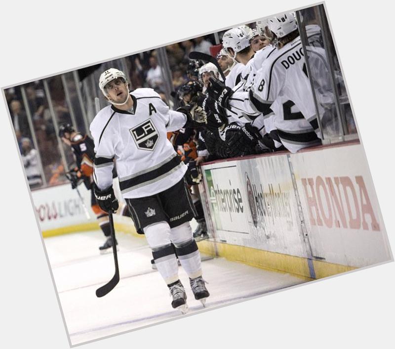 Happy 28th birthday to the one and only Anze Kopitar! Congratulations 