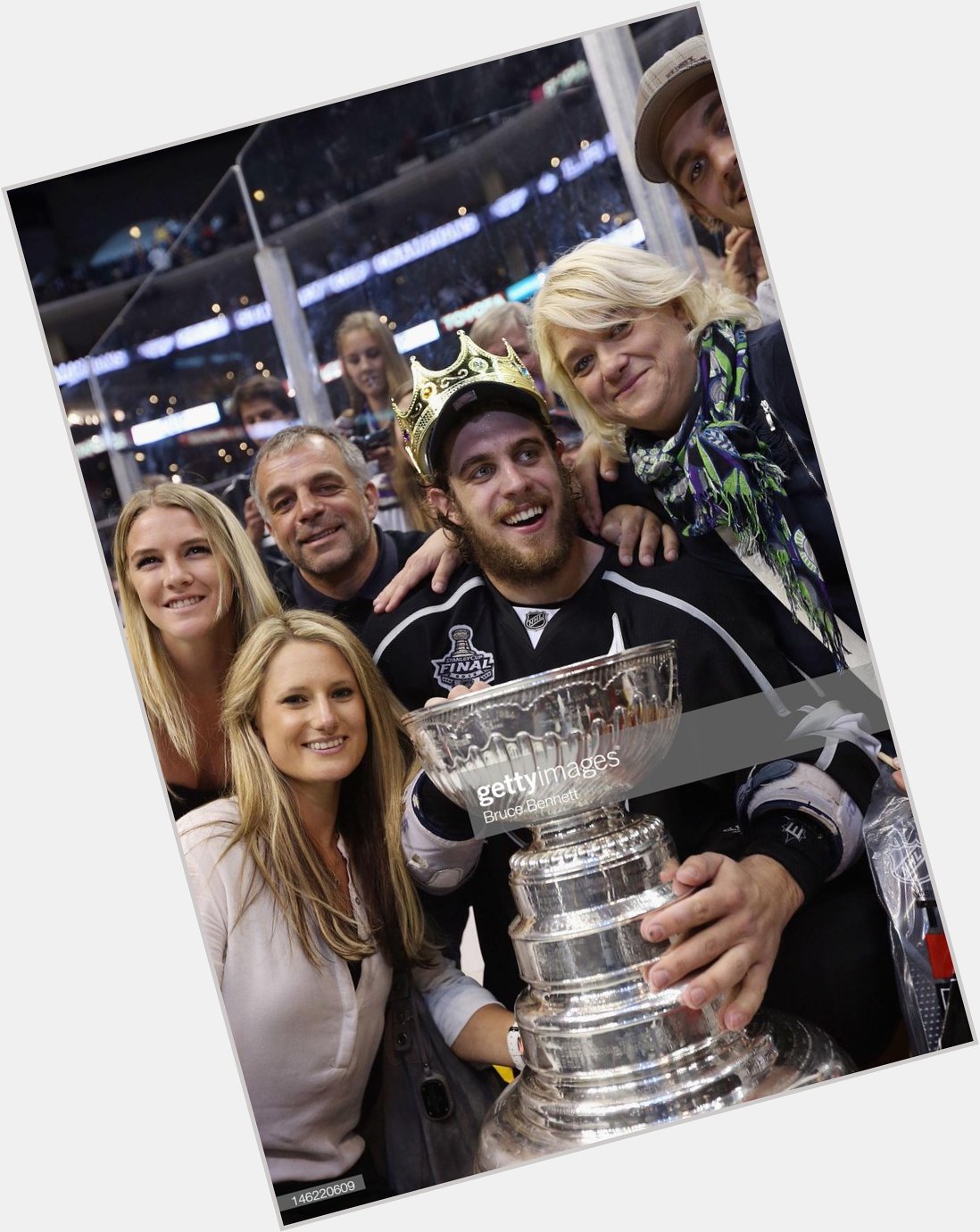 Happy birthday to captain Anze Kopitar, who was born on August 24, 1987. 