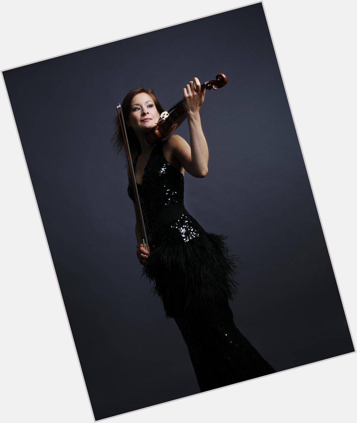Happy Birthday to the talented soloist, Arabella Steinbacher!

We celebrate with our disc.:  