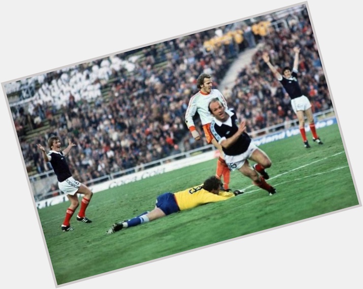 Happy Birthday to Archie Gemmill  

What an incredible goal. 