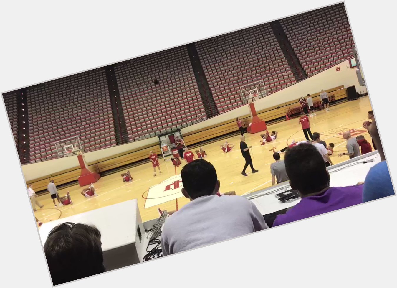 Students sing  Happy Birthday during student only open practice at Assembly Hall 