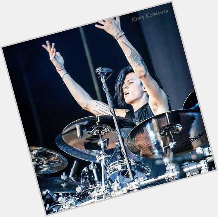 \" Happy 27th birthday going out to Arin Ilejay!  I love you  
