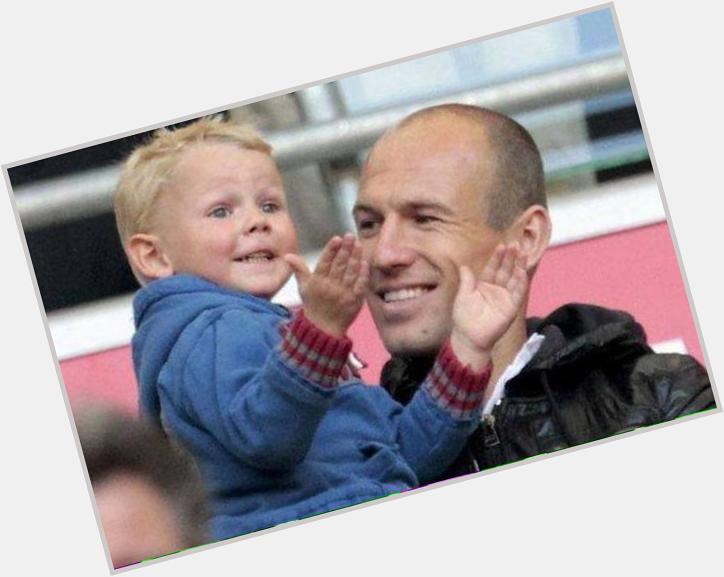 Happy Birthday to Arjen Robben, his son looks like a mini Ronald Koeman! 