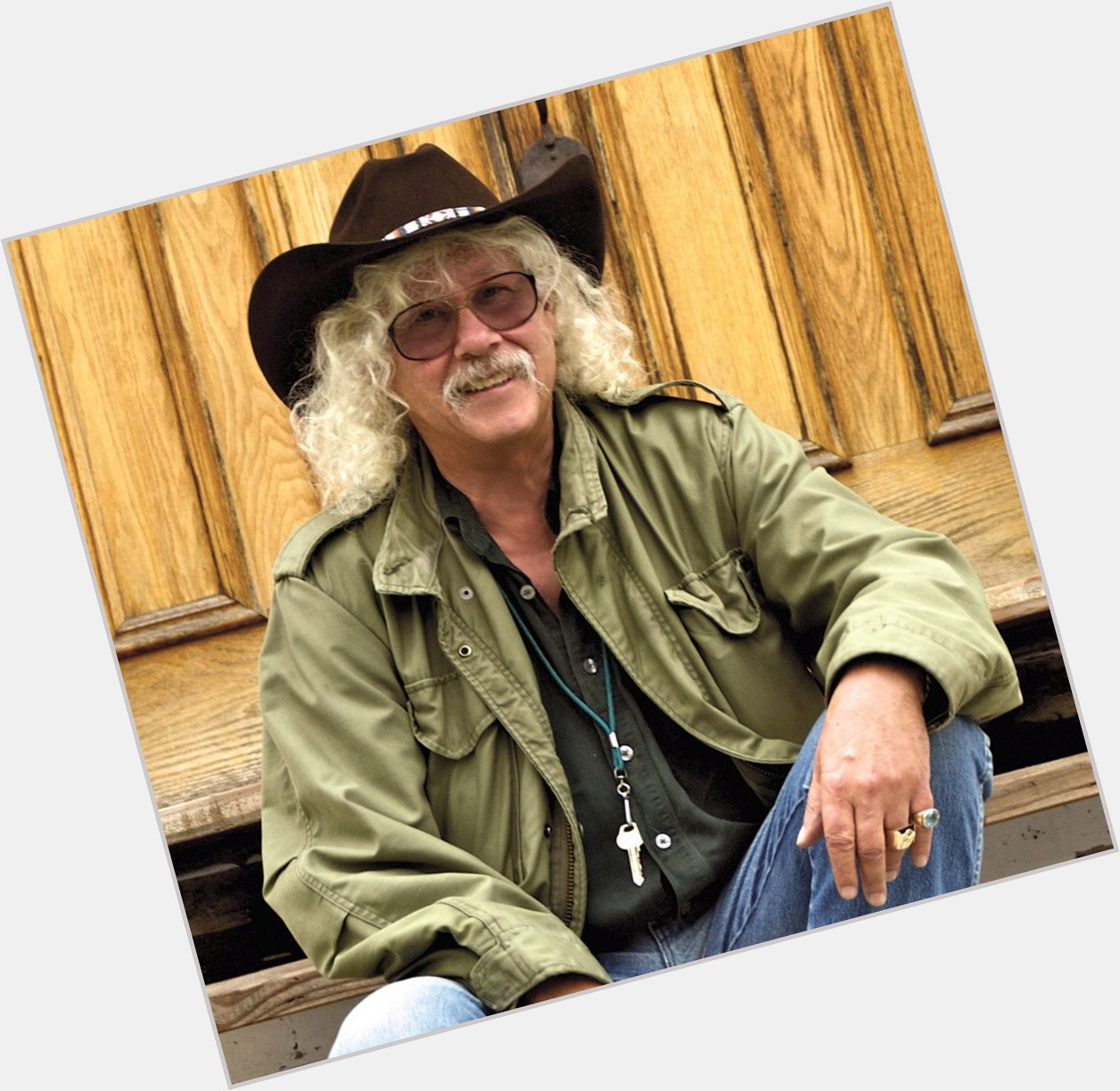   Happy 70th birthday to Arlo Guthrie today :-) 