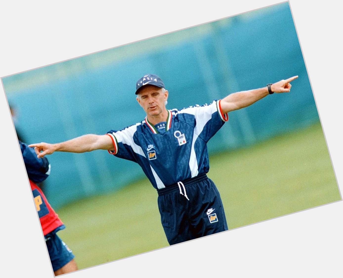 Happy Birthday Arrigo Sacchi! That Italy training wear is another level. 