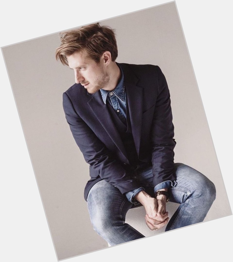 Happy birthday to the wonderful arthur darvill I hope he has a great day 