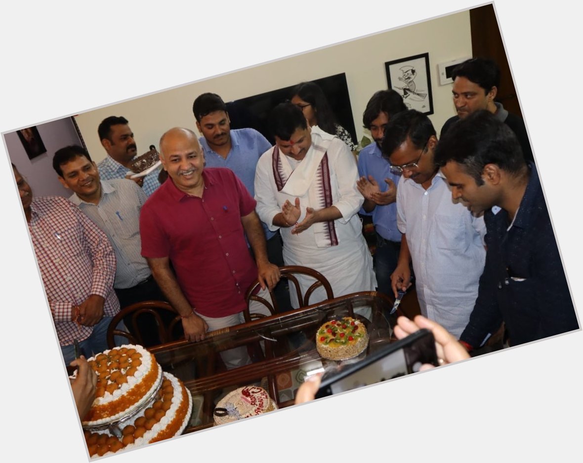  Happy birthday Arvind kejriwal  ji  
Good health and long life Allah bless you 