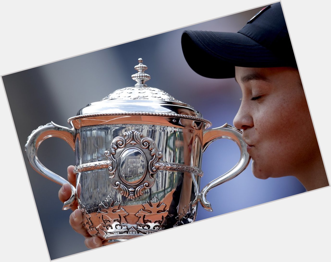  Happy Birthday to 2019 champion Ashleigh Barty! 