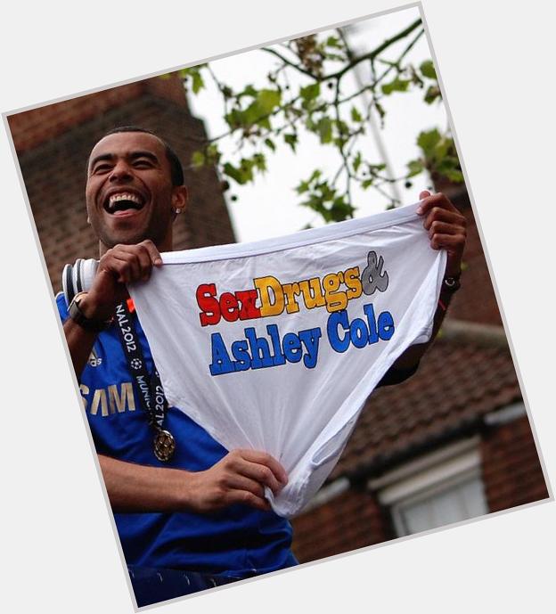 Happy Birthday former Blue & Champion of Europe, Ashley Cole ... love this photo :) 