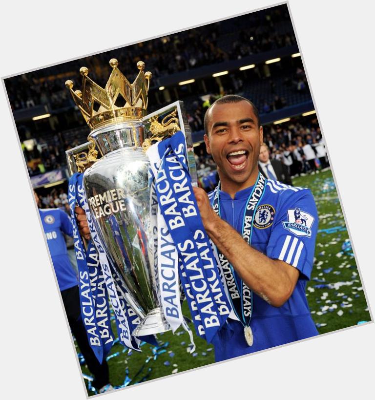 Happy birthday salah satu legenda Chelsea , Ashley Cole yang ke 34 tahun! Keep legend , right! 