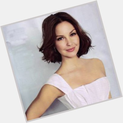    We wish a very happy birthday to the amazing Ashley Judd! ¡Feliz cumpleaños 