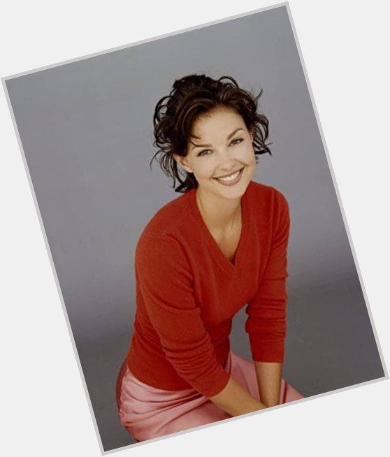 Happy birthday Ashley Judd. My favorite film with Judd so far is De-lovely. 