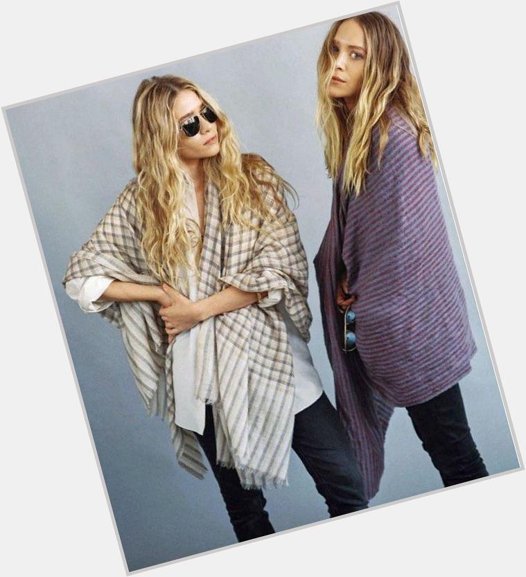 Happy 29th Birthday to our perennial style icons- Mary-Kate & Ashley Olsen! We couldn\t live without 